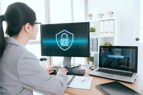 Confidentialité en ligne : Tor, VPN, navigation privée… quelle solution choisir pour protéger réellement votre vie privée ?